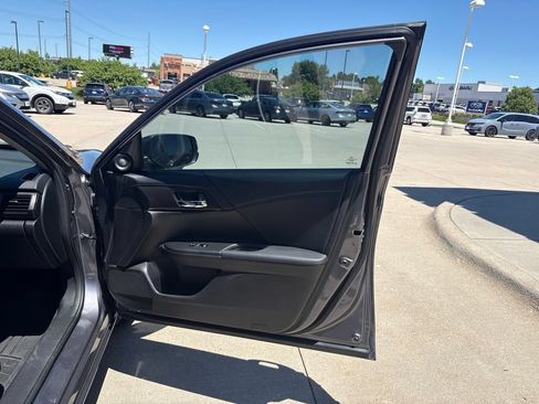 Used 2014 Honda Accord EX-L image 26
