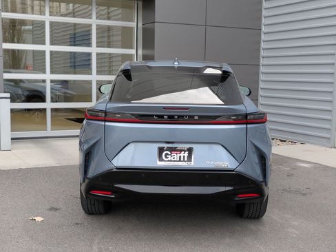 Used 2023 Lexus RZ 450e Premium image 4