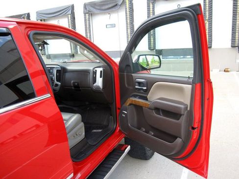 Used 2018 GMC Sierra 1500 SLT w/ SLT Premium Package image 25