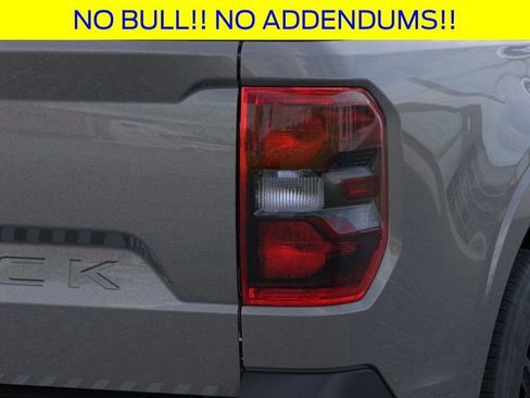 New 2025 Ford Maverick Lariat w/ Black Appearance Package image 23