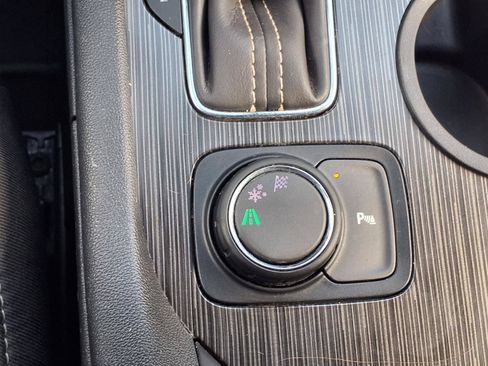Used 2019 GMC Acadia SLT w/ Black Edition FWD image 22