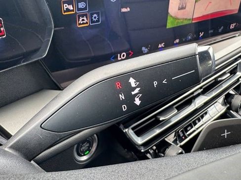 Certified 2024 Chevrolet Traverse LT w/ Trailering Package image 10