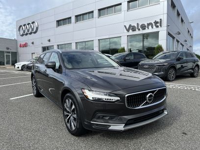 Certified 2024 Volvo V90 B6 Cross Country Plus