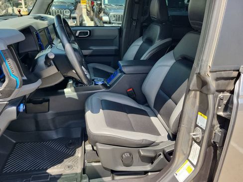 Used 2023 Ford Bronco Black Diamond AWD/4WD image 19