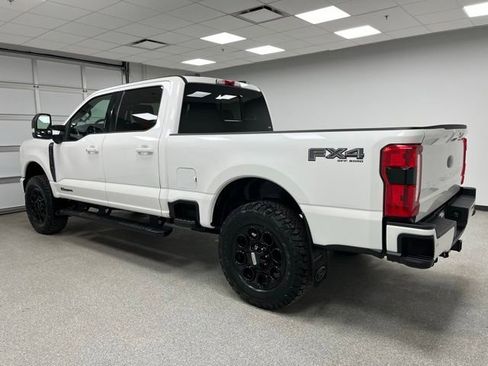 Used 2023 Ford F350 Lariat w/ Lariat Ultimate Package AWD/4WD image 7