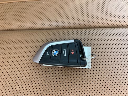 Used 2023 BMW 330i Sedan w/ Premium Package RWD image 35