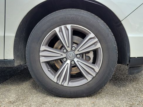 Used 2019 Acura MDX SH-AWD image 5