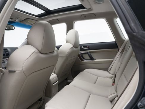 Used 2005 Subaru Legacy GT image 43