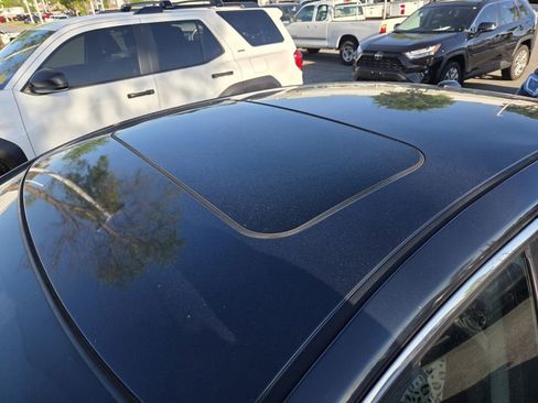 Used 2016 Nissan Altima 2.5 SV w/ Convenience Package image 3