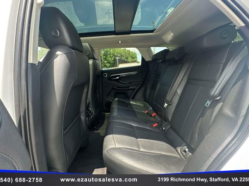 Used 2020 Land Rover Range Rover Evoque SE AWD/4WD image 19