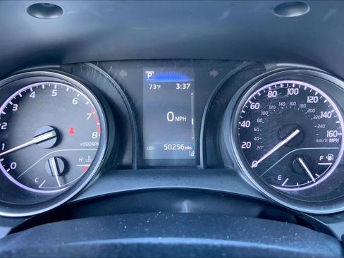 Used 2021 Toyota Camry SE w/ Carpet Mat Package (TMS) image 24