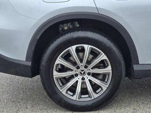 Used 2023 Mercedes-Benz GLC 300 4MATIC image 12