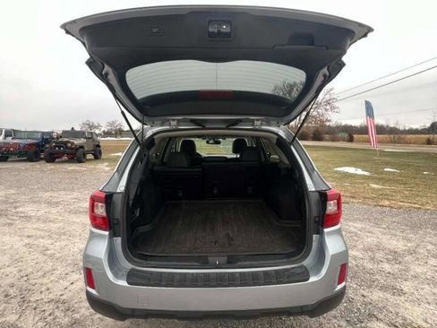 Used 2015 Subaru Outback 2.5i Limited image 8