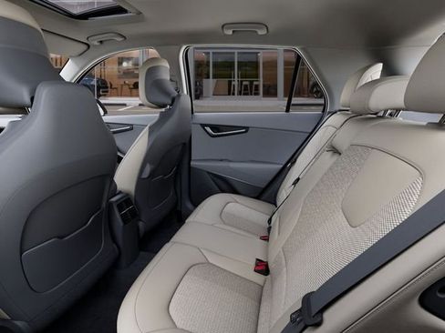 New 2025 Kia Niro EX Touring FWD image 18