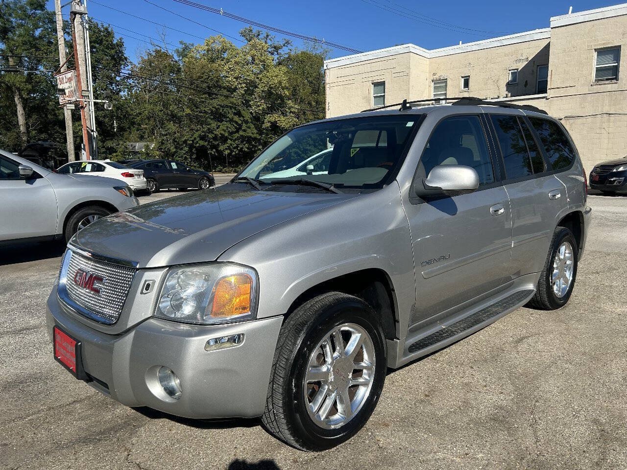Used 2008 GMC Envoy Denali AWD/4WD image 2