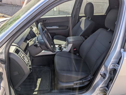 Used 2011 Ford Escape XLT AWD/4WD image 11
