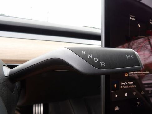 Used 2023 Tesla Model 3 Performance image 27