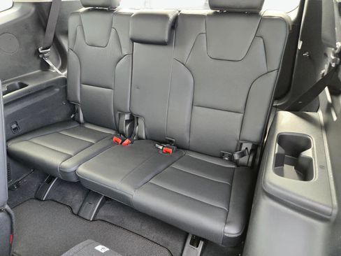 Used 2022 Kia Telluride S FWD image 19