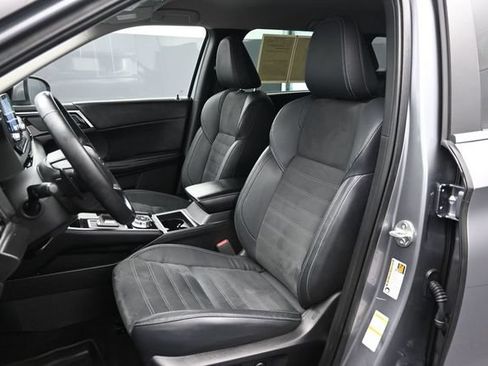 Used 2022 Mitsubishi Outlander SE AWD/4WD image 5