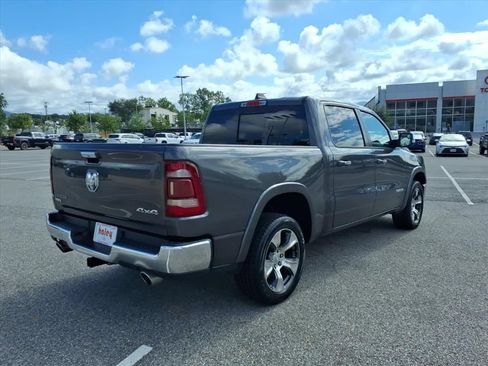 Used 2022 RAM 1500 Laramie AWD/4WD image 4