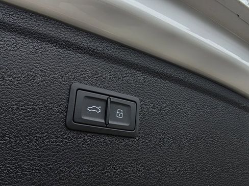 Used 2023 Audi Q5 2.0T Premium Plus w/ Premium Plus Package AWD/4WD image 23