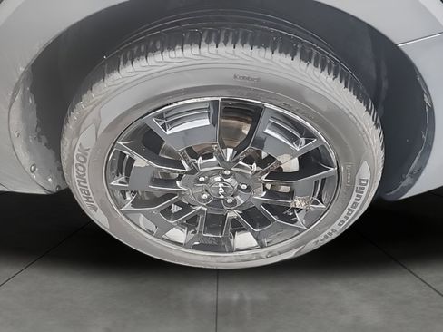 Used 2022 Kia Telluride SX w/ SX Prestige Package image 10