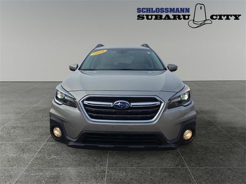 Used 2018 Subaru Outback 2.5i Limited image 12