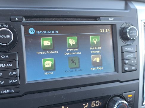 Used 2017 Nissan Titan SV image 20