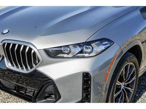 Used 2024 BMW X6 xDrive40i w/ Premium Package AWD/4WD image 8