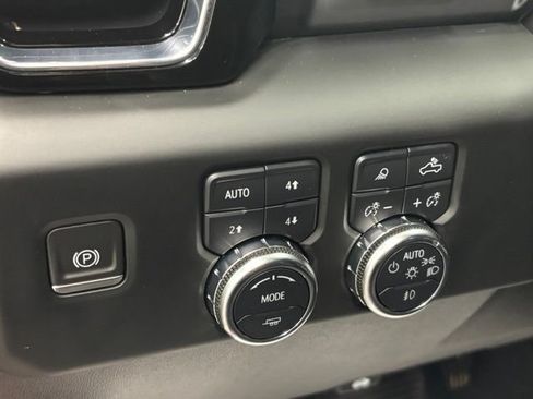 Used 2024 GMC Sierra 1500 Denali w/ Denali Reserve Package AWD/4WD image 26