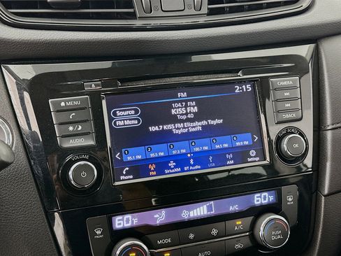 Used 2019 Nissan Rogue SV FWD image 21