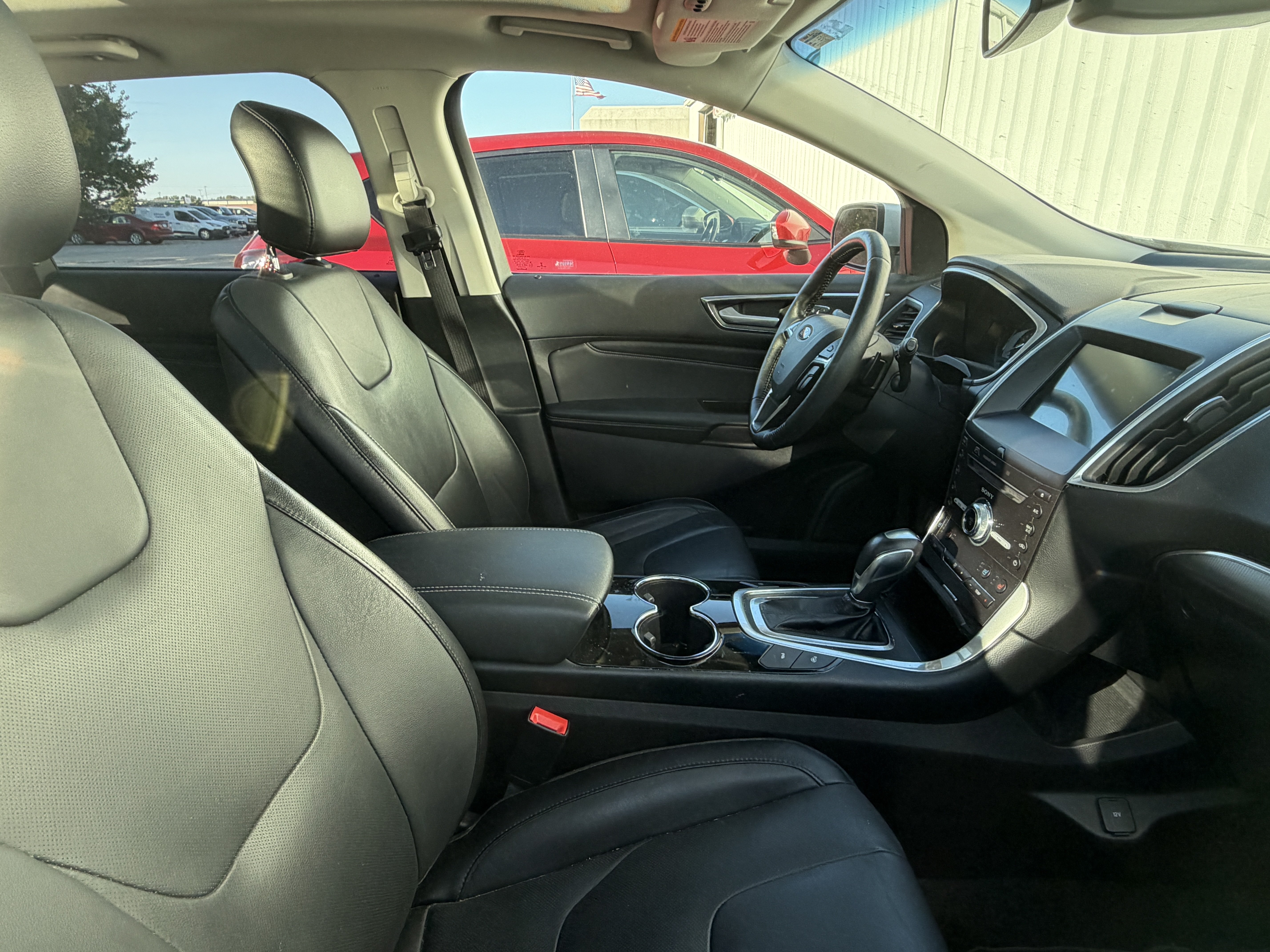Used 2017 Ford Edge Titanium w/ Equipment Group 302A AWD/4WD image 15