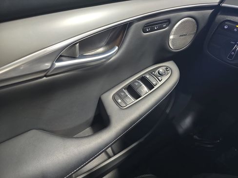 Certified 2025 INFINITI QX50 Luxe w/ Accent Package image 26