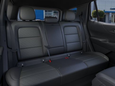New 2027 Chevrolet Equinox LT w/ Convenience Package II FWD image 18