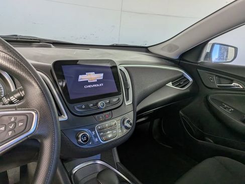 Used 2024 Chevrolet Malibu LT FWD image 23