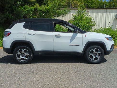 Certified 2022 Jeep Compass Trailhawk AWD/4WD image 4