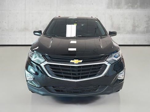 Used 2020 Chevrolet Equinox LT image 2