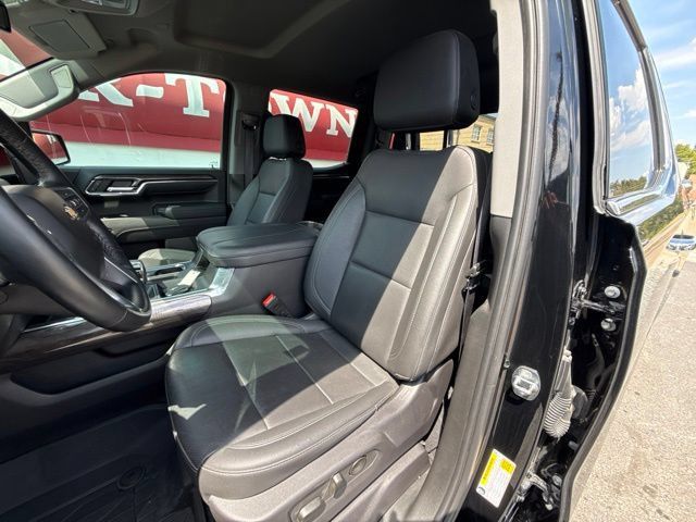 Used 2024 Chevrolet Silverado 1500 LTZ w/ LTZ Convenience Package II AWD/4WD image 5