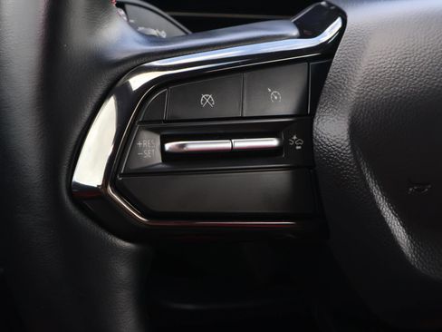 Used 2025 Chevrolet Equinox EV RS image 27