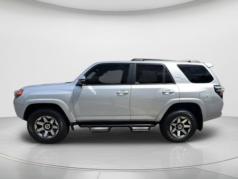 Used 2023 Toyota 4Runner TRD Off-Road Premium w/ Moonroof Package AWD/4WD image 8