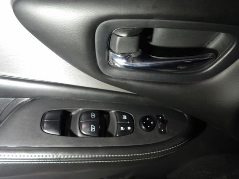 Used 2020 Nissan Murano S w/ Technology Package AWD/4WD image 9