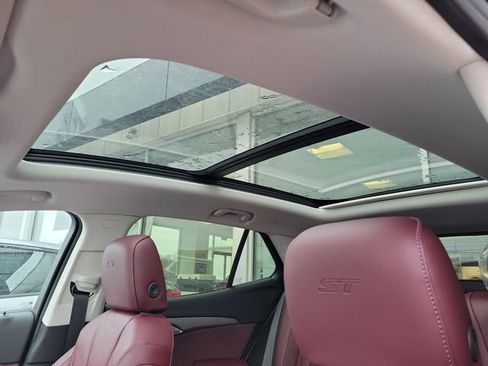 New 2026 Buick Envision Sport Touring image 33