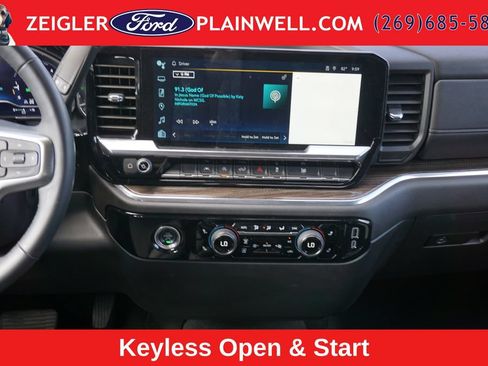 Used 2024 Chevrolet Silverado 1500 LT AWD/4WD image 14