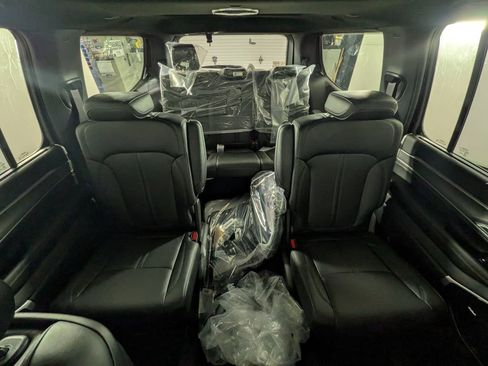 New 2026 Jeep Grand Wagoneer Limited AWD/4WD image 29