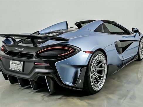 Used 2020 McLaren 600LT Spider RWD image 13