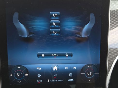 Used 2026 Mercedes-Benz GLC 300 image 30