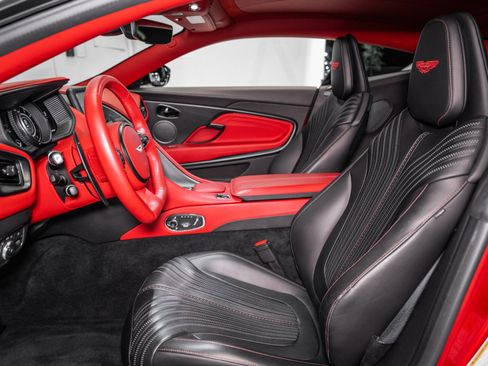 Used 2023 Aston Martin DB11 V8 Coupe image 13