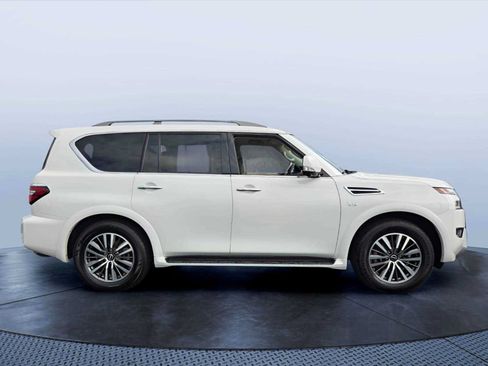 Used 2021 Nissan Armada SL w/ Captain's Chairs Package RWD image 7