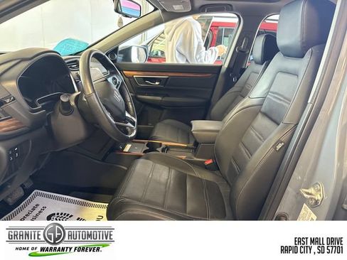 Used 2021 Honda CR-V Touring image 11