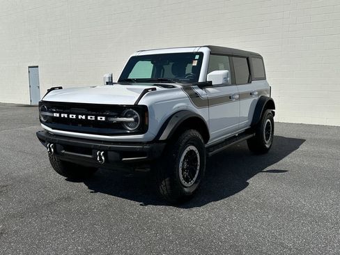 Used 2022 Ford Bronco Outer Banks w/ Sasquatch Package image 25